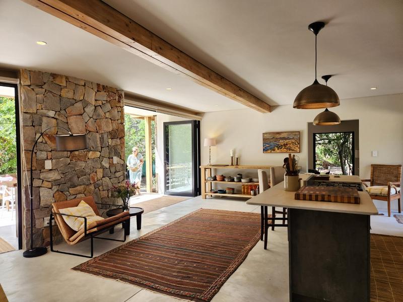 To Let 4 Bedroom Property for Rent in Keurboomstrand Western Cape